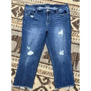 Women’s plus size Maurices cropped jeans 20 W distressed